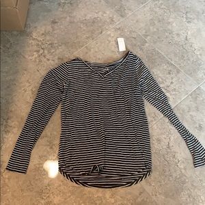 black and white stripped long sleeved t-shirt